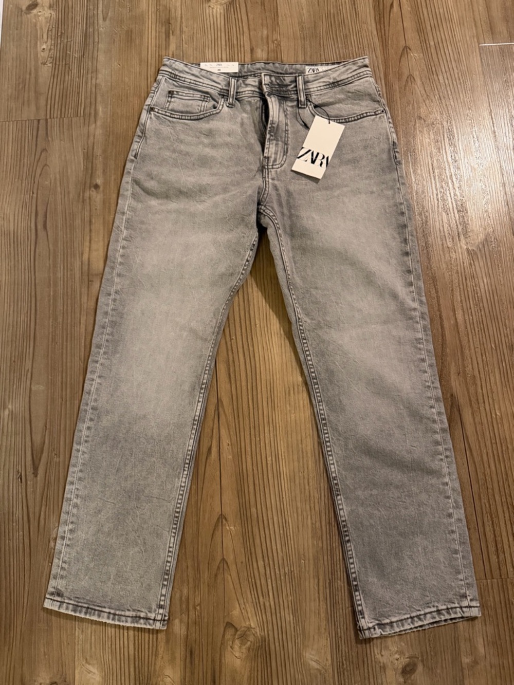 ZARA Relaxed Fit/ Slim leg/ Mid rise size 36 jeans